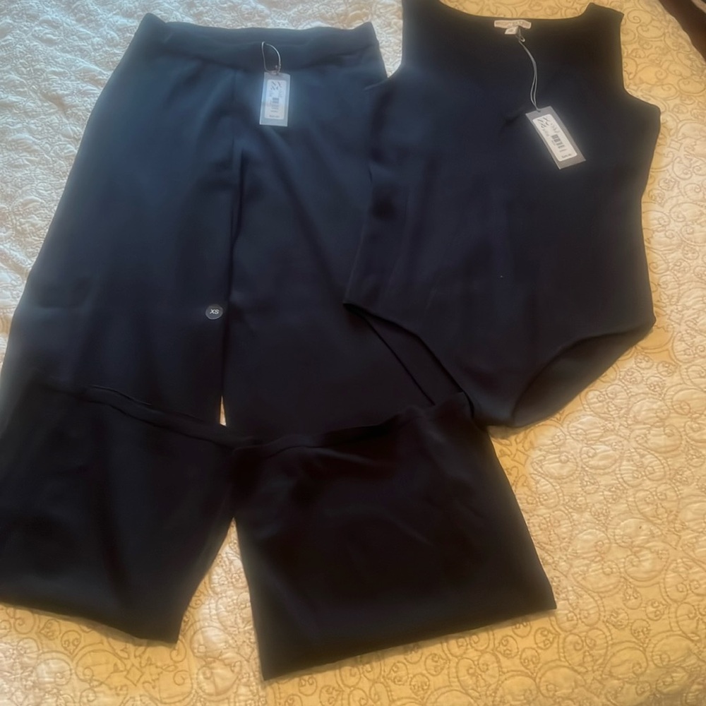 New EvaMendes black pant suit size XS